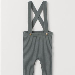 H&M OUT OF STOCK green rib knit suspenders 2T